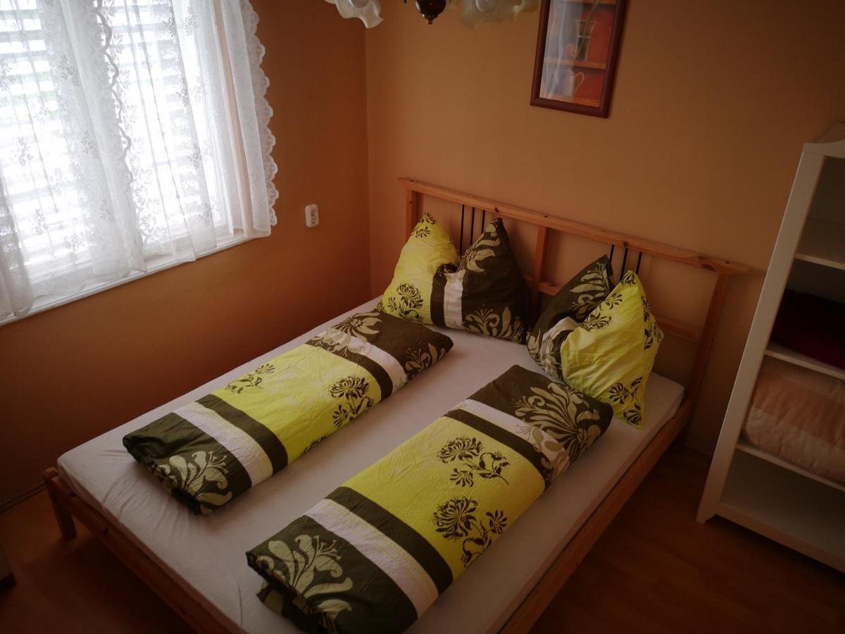 שיופוק Vadasztanya Apartmanhazak מראה חיצוני תמונה
